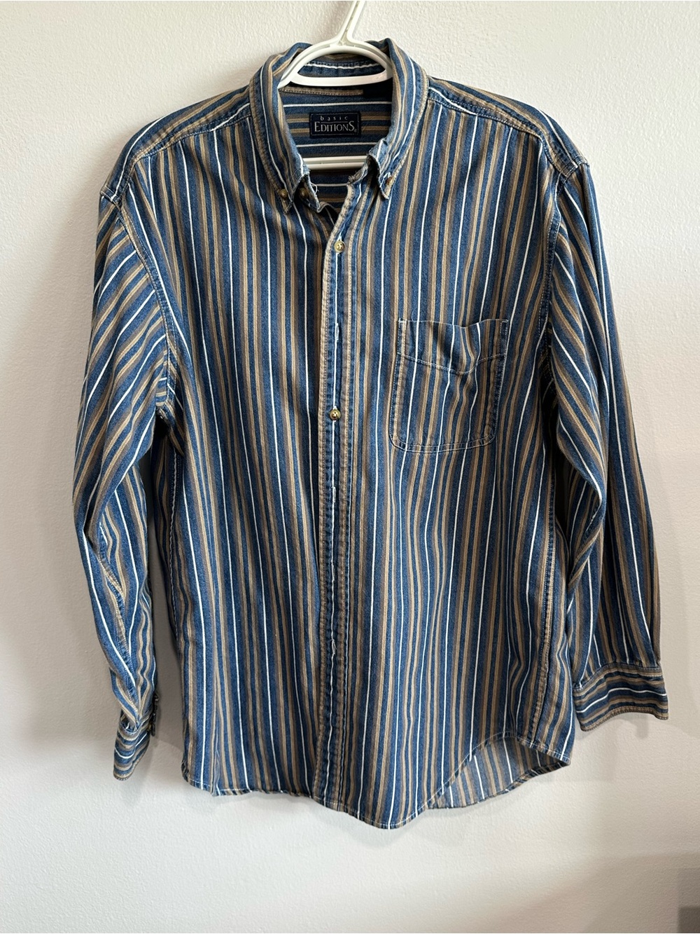 Basic Editions Men’s Striped Button Down Shirt Medium Blue Tan 100% Cotton